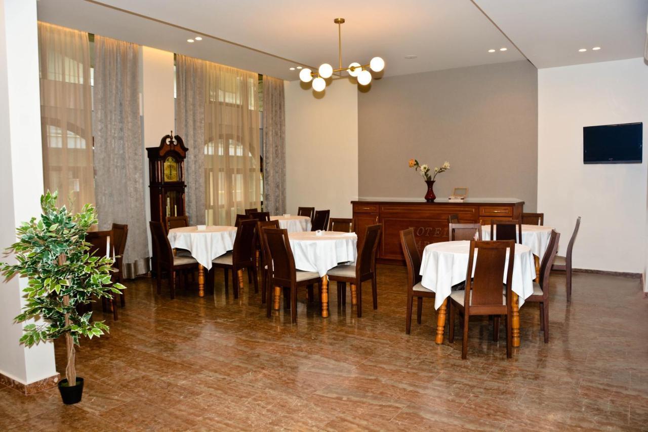 Hotel Marily Pírgos Extérieur photo